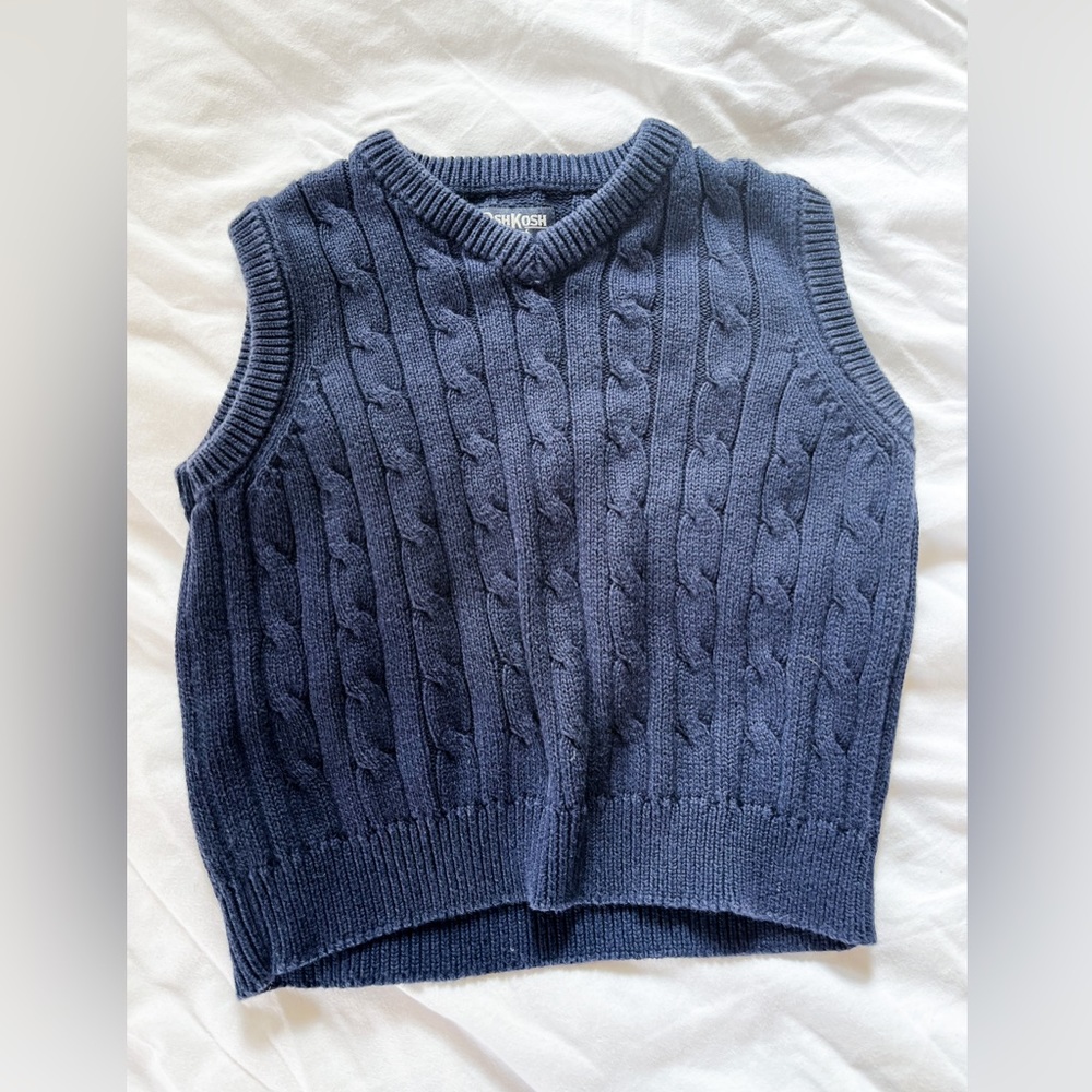 OSHKOSH sweater vest size 24 months